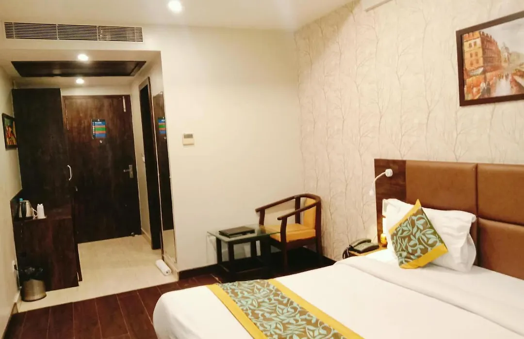 Hotel Ss Grandeur-1