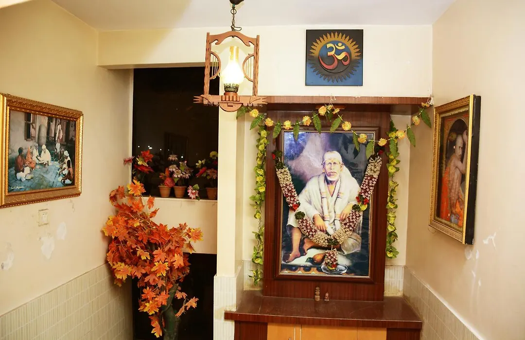 Hotel Sai Varsha-1