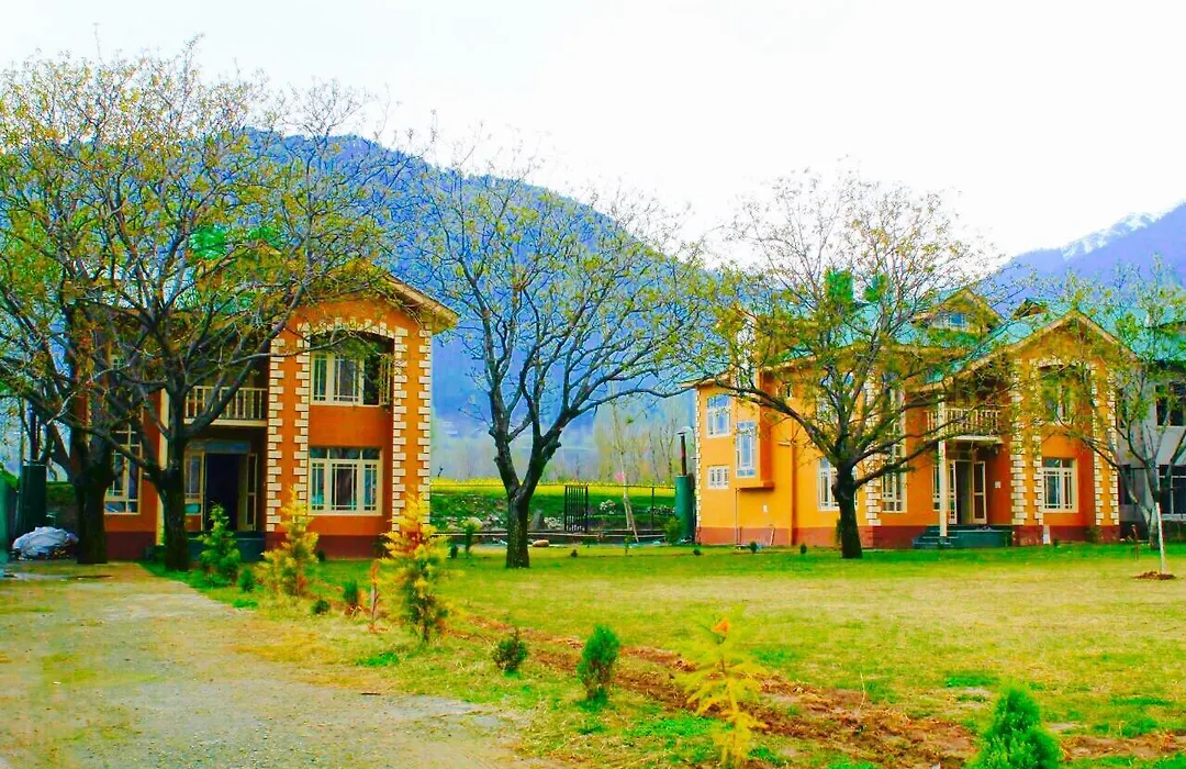 Lidder View Resorts-1