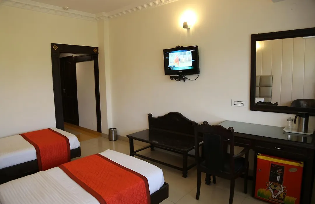 Hotel Orange 35-1