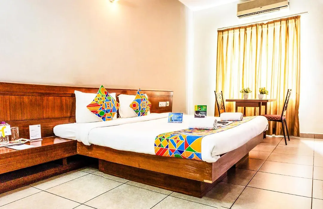 Oyo 18529 Hallmark Inn Jubilee Hills-1