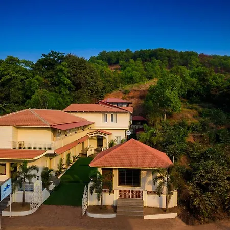 De Lagom Comforts , Comfortable Rooms With Pool & Breakfast - Near Anjuna Beach-2