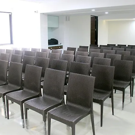 Hotel Saiprasad Solapur Pure Veg Hotel-2