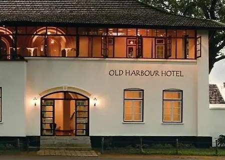 Old Harbour Hotel-3