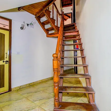 Fabhotel Moon II-3