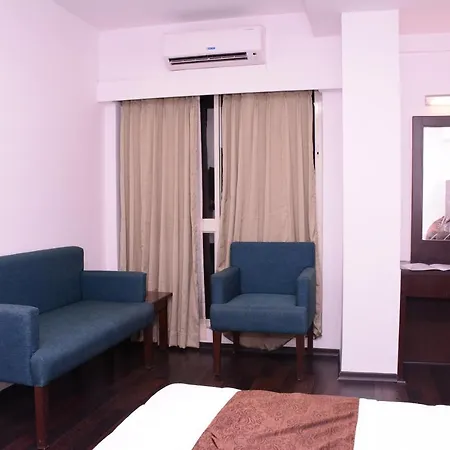 Treebo Comfy Business, Opp Nexus Mall Koramangala-3
