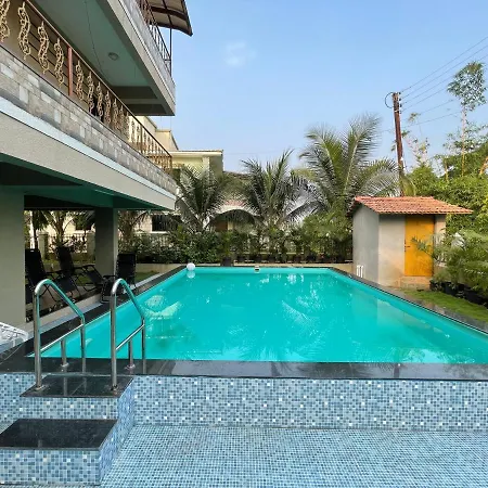 Neville'S Villa - Pet Friendly With Pool-3