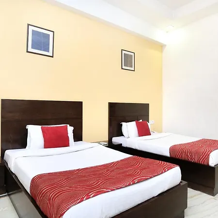 Capital O 15395 Hotel 42-2