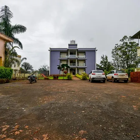 Treebo Prince Palace With Swimming Pool-3