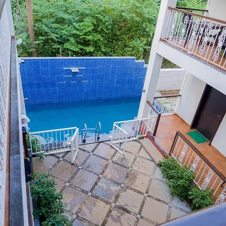 Marine Studios By Le Pension Stays-3