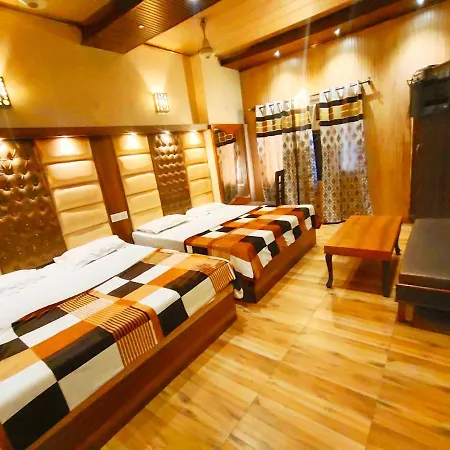 Hotel Revoli Amritsar Walking Distance From Golden Temple-2