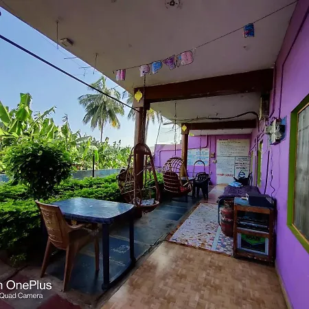 Archana Guest House River View-3