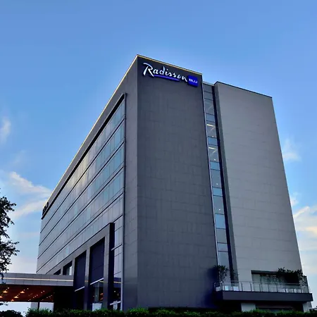 Radisson Blu Faridabad-2