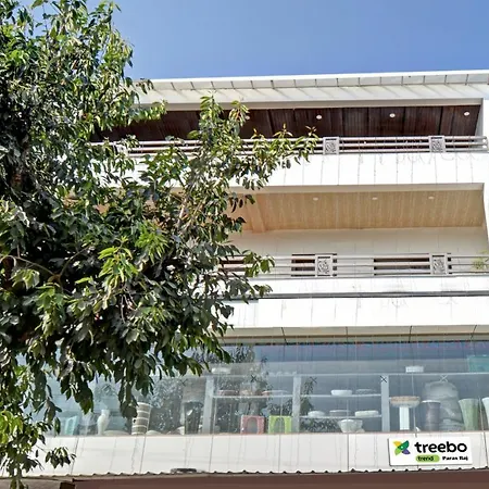 Treebo Paras Raj Near City Palace-3