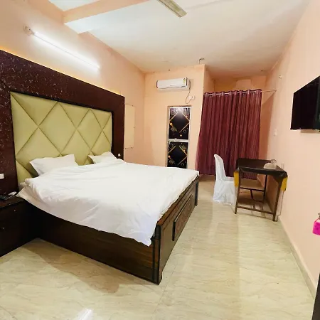 Hotel Green Park-3
