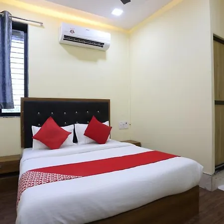 Hotel Crown Goregaon Mumbai-2