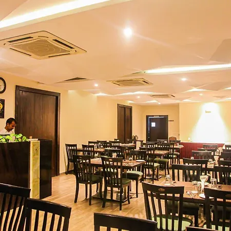 J Hotel-2