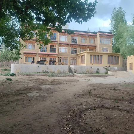 Hotel Alpine Ladakh-3