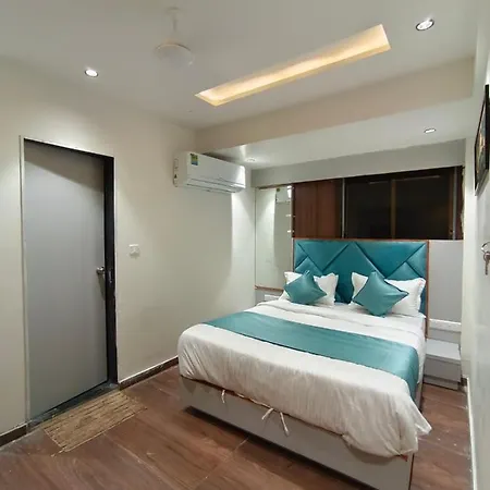 Hotel Lotus Pink-3