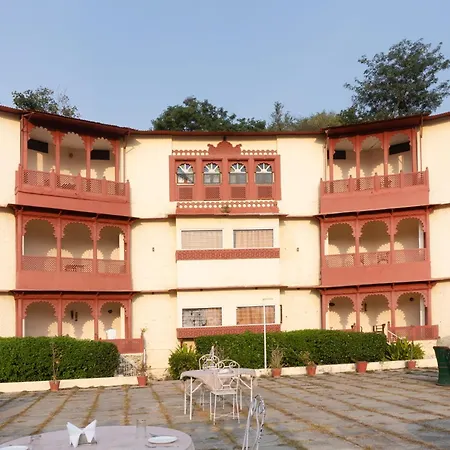 Treebo Kumbhal Castle, 2 Km From Kumbalgarh Fort-3