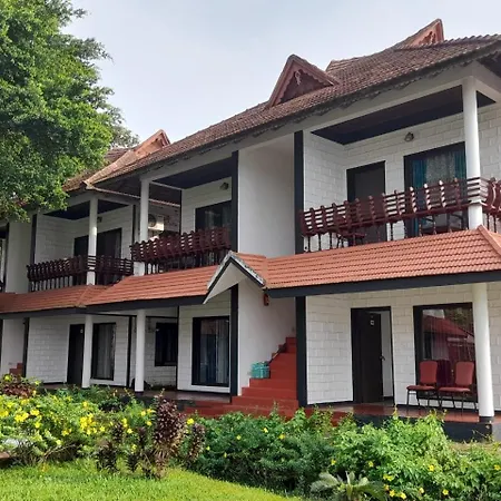 Goldfield Club & Lake Resort, Kumarakom-3