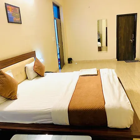 Hotel Mock Orange-2