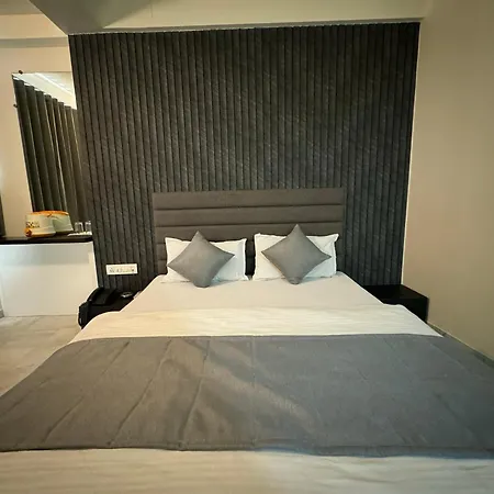 Hotel Volga-3