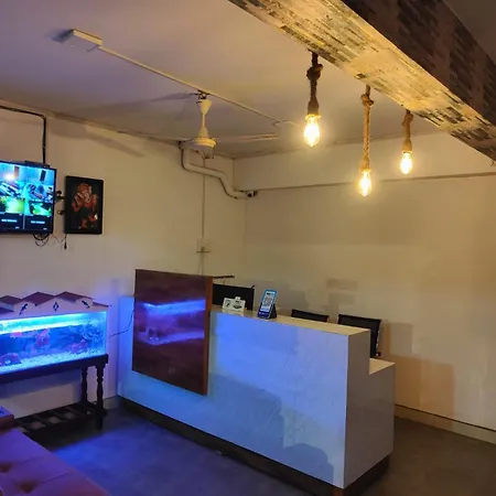 Hotel Golden Arrow-2