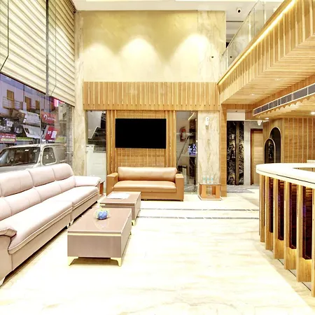 Hotel Krishna Plaza -Near Connaught Place And New Delhi Railway Station By M S Hospitality-2