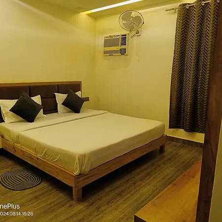 Good Vibes Hotel-2