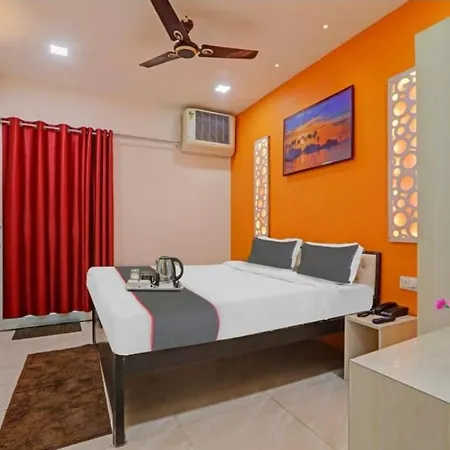 Hotel Gurudev-3