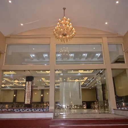 Amber Palace-3
