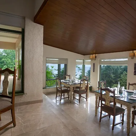 Larisa Resort, Mussoorie-3