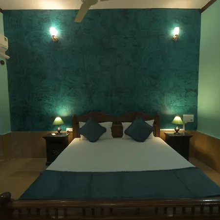 Deepak Hotel & Restaurant-2