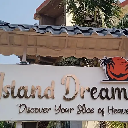 Island Dreams Resort-3