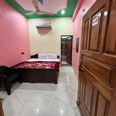 Chandrika Palace 500 Meter From Ayodhya Railway And Ram Mandir-2