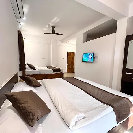 The Aura Rooms, Calangute-2