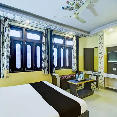 Super Collection O Ramgarh Mod Near Hawa Mahal Formerly Hotel Ng Palace-2