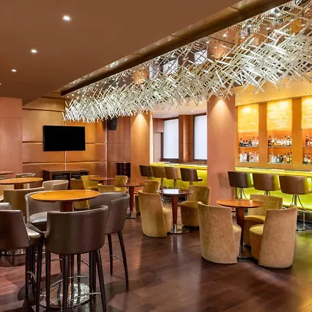 Vivanta Ernakulam, Marine Drive-2