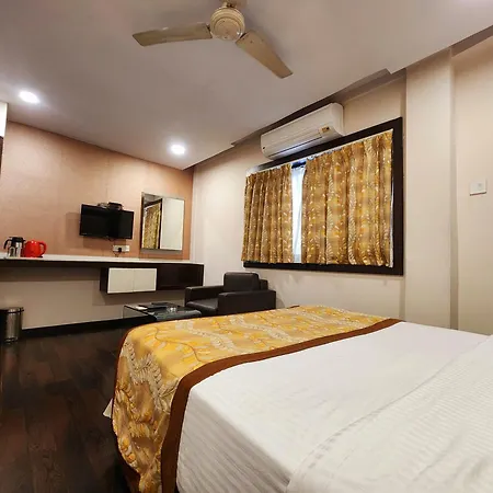 Hotel Lee International-3