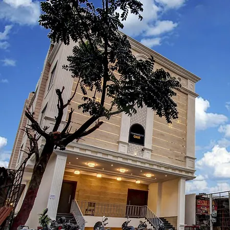 Townhouse Oak Aurelia Grand-3
