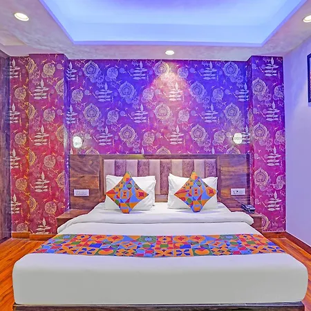 Fabhotel Galaxy - Nr Patel Nagar Metro-2