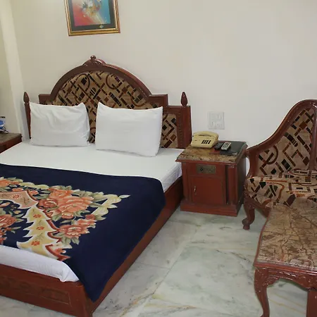 Hotel Sunstar Residency-3