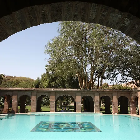 Welcomheritage Bal Samand Lake Palace-2