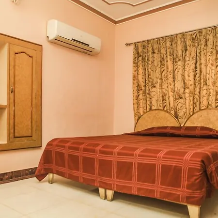 Hotel Priya-3