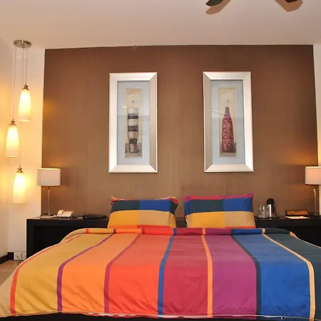 Hotel Aurora Towers-2