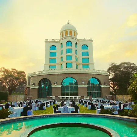 Radisson Blu Plaza Hotel Mysore-3