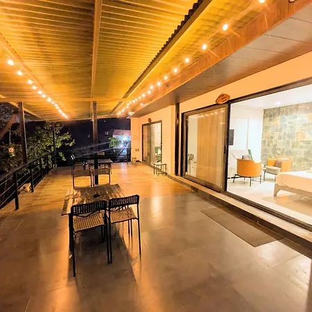 Glass Canvas-2