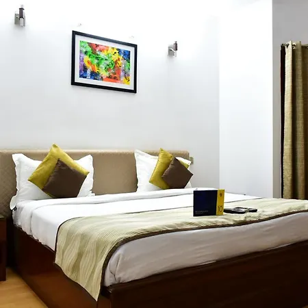 Hotel Windsor Castle Cyber City-3