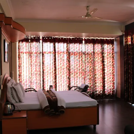 Hotel President-3